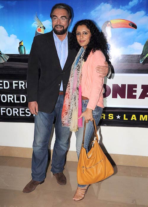 Kabir Bedi a Parveen Dusanj na premiére filmu „Rock Of Ages“ v roku 2012