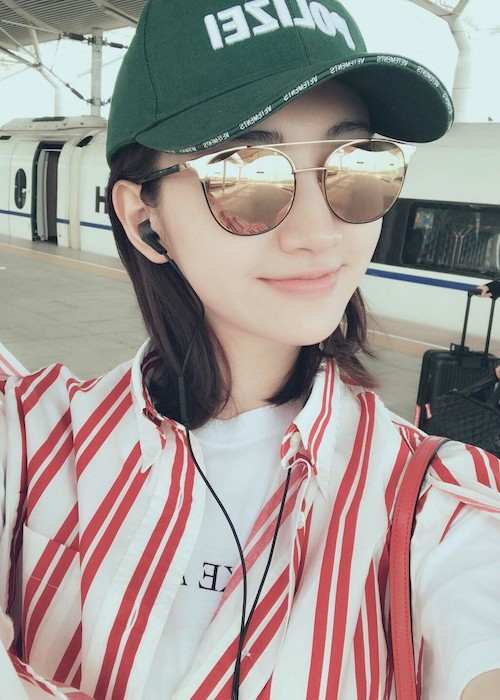 Jing Tian i en selfie i april 2017