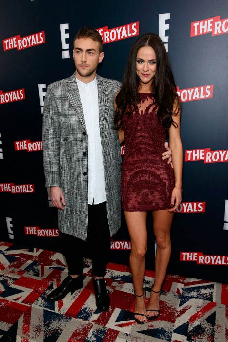 Alexandra Park og Tom Austen ved The Royals New York -serien havde premiere i marts 2015