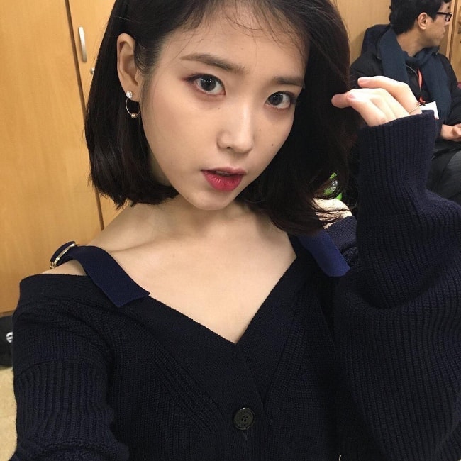 Ο Lee Ji-eun σε selfie τον Φεβρουάριο του 2018