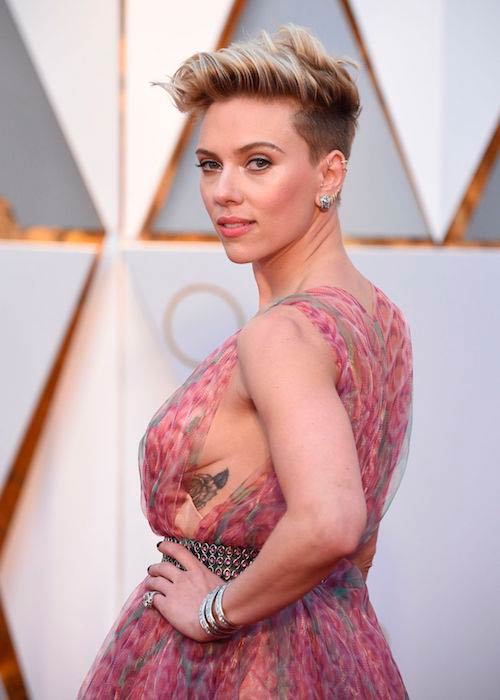 Scarlett Johansson na Oscaroch 2017 v Hollywoode