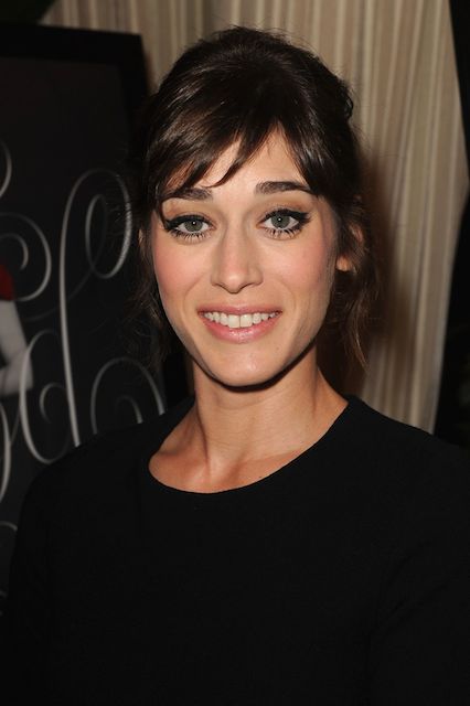 Lizzy Caplan under AFI Awards Luncheon i Beverly Hills i 2014