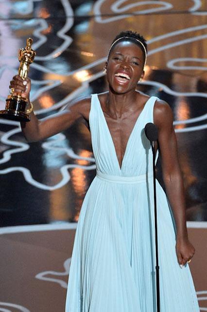 Lupita Nyong'o voitti Oscarin sivuroolista elokuvassa 12 Years a Slave 2. maaliskuuta 2014