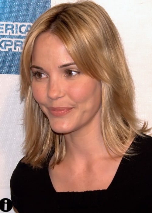 Leslie Bibb som set på et billede taget ved Tribeca Film Festivals premiere på Moon i maj 2009