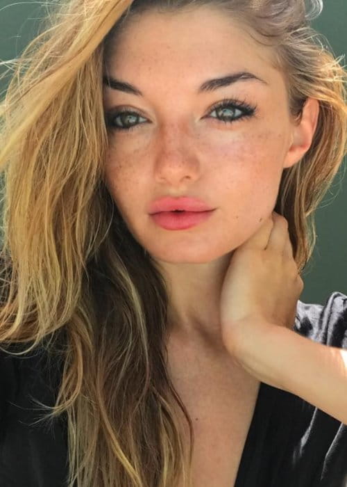 Η Monica Ollander σε μια selfie στο Instagram όπως φαίνεται τον Αύγουστο του 2017