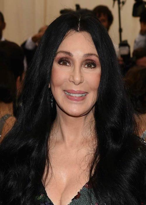 Η Cher at the China: Through The Looking Glass Costume Institute Benefit Gala τον Μάιο του 2015