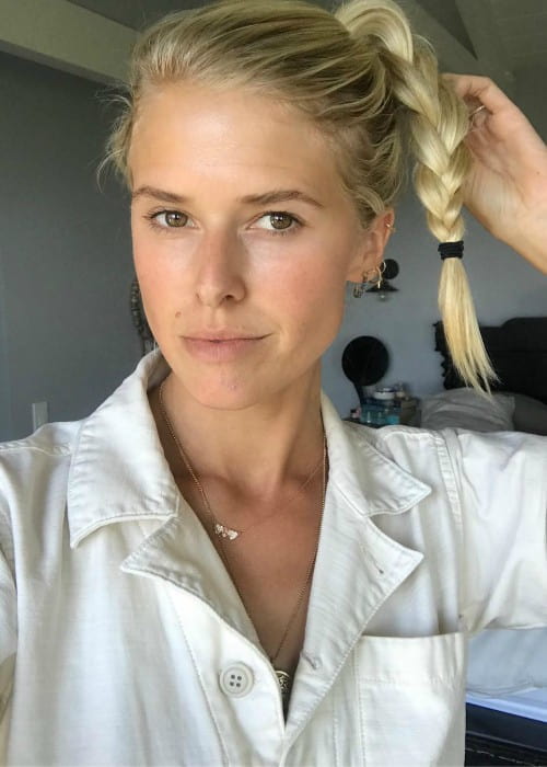 Sarah Wright Olsen i en selfie sett i juli 2018