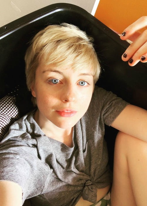 Kacey Rohl i en selfie i august 2019