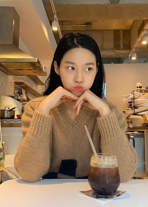 Η Kim Seol-hyun όπως φαίνεται σε μια φωτογραφία που τραβήχτηκε τον Δεκέμβριο του 2019
