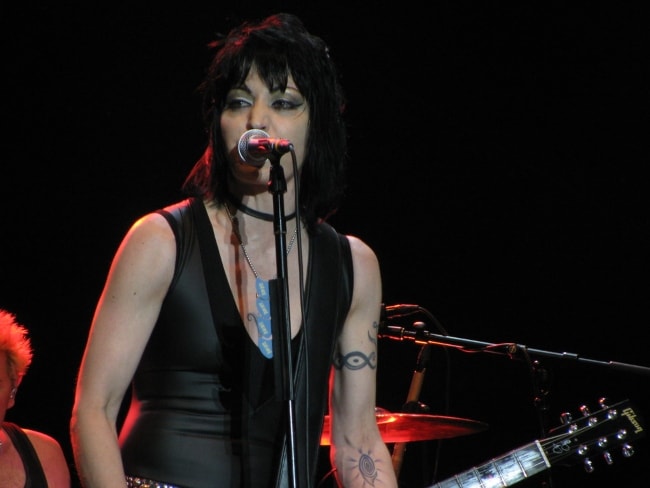 Η Joan Jett όπως εμφανίστηκε στο Bluesfest στην Οτάβα, Καναδάς 2010