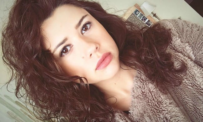Amber Coney i en Instagram -selfie set i januar 2018