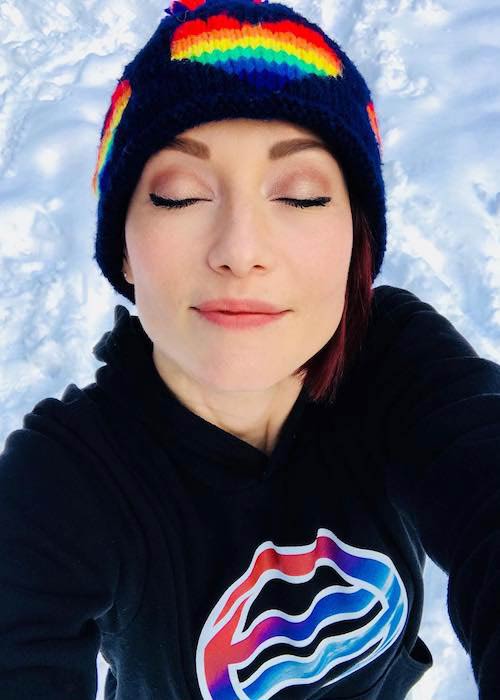 Chyler Leigh i en selfie i februar 2018