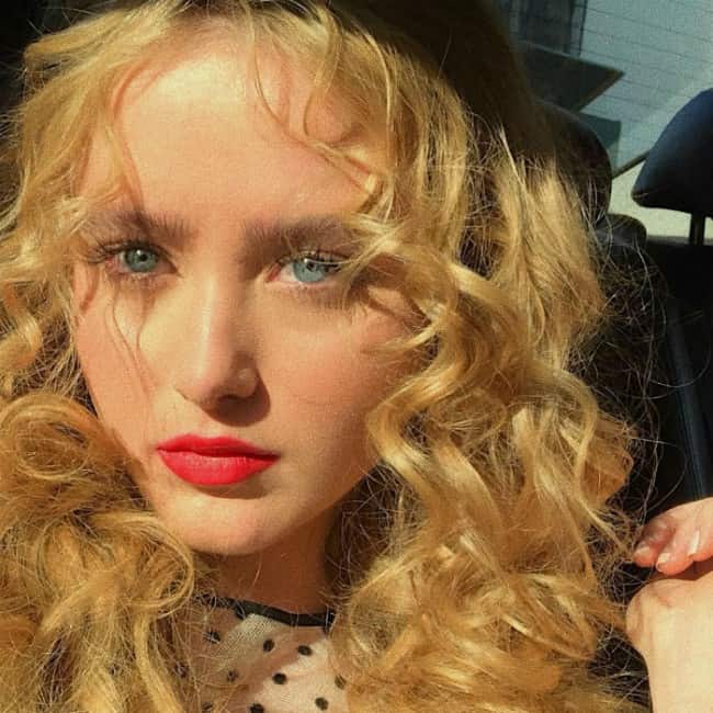 Η Κάθριν Νιούτον σε μια selfie στο Instagram όπως φαίνεται τον Ιούνιο του 2018