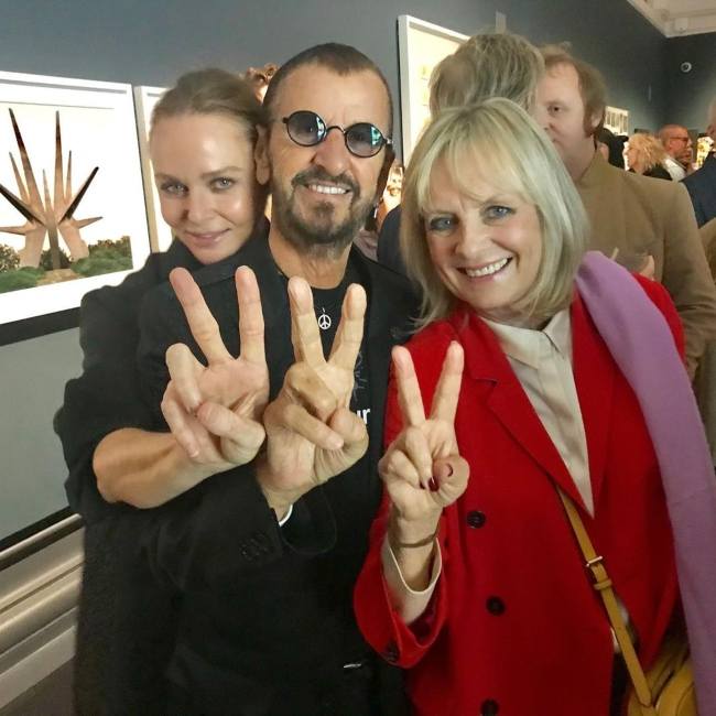 Ο Twiggy εμφανίστηκε με τον μουσικό Ringo Starr και τη σχεδιάστρια Stella McCartney τον Σεπτέμβριο του 2019
