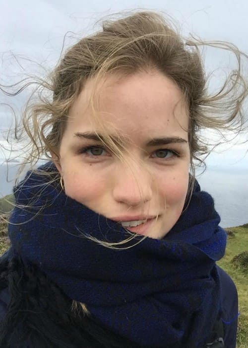 Willa Fitzgerald selfiessä elokuussa 2017