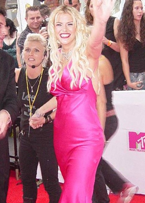 Anna Nicole Smith på den røde løber til 2005 MTV Video Music Awards