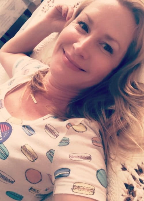 Η Angela Kinsey σε selfie τον Οκτώβριο του 2018