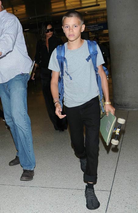 Romeo Beckham na letisku LAX v Los Angeles v auguste 2016