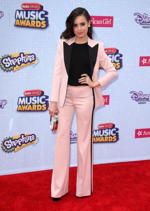 Sofia Carson ved 2015 Radio Disney Music Awards