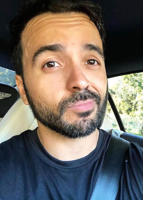 Ο Luis Fonsi δημοσιεύει selfie από την πρωινή προπόνηση τον Ιανουάριο του 2018