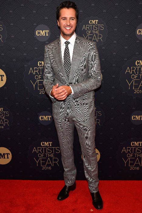 Ο Λουκ Μπράιαν στην εκδήλωση CMT Artist of the Year τον Οκτώβριο του 2016