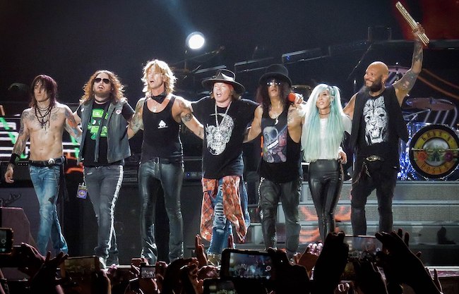 Τα μέλη του συγκροτήματος Guns N' Roses όπως είδαμε το 2016