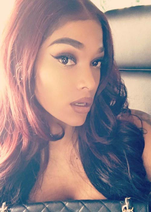 Joseline Hernandez Instagram-selfiessä huhtikuussa 2017