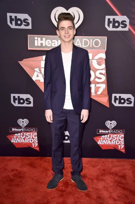 Zach Clayton iHeartRadio Music Awardsissa maaliskuussa 2017