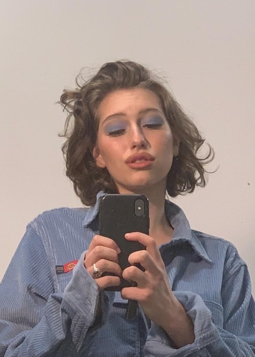 King Princess σε selfie καθρέφτη τον Δεκέμβριο του 2018