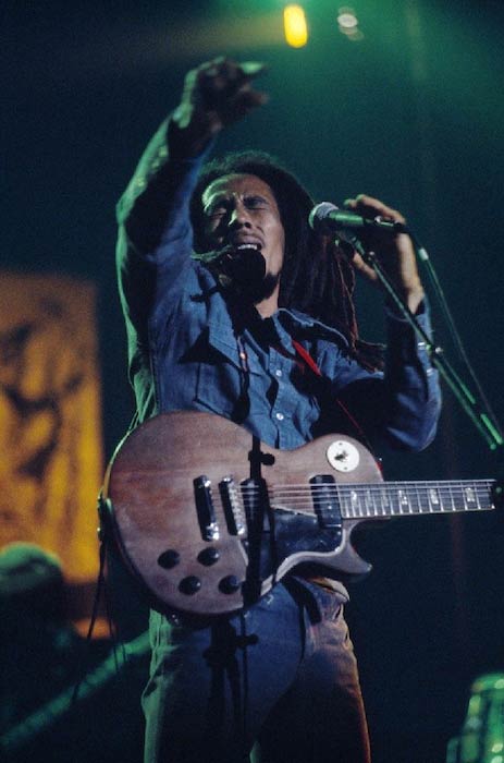 Bob Marley esiintyi Forest Nationalissa Brysselissä, Belgiassa Exodus-kiertueen aikana vuonna 1977