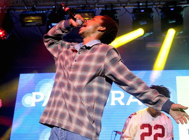 Earl -paita esiintyy lavalla PANDORA Discovery Den SXSW -tapahtumassa maaliskuussa 2015