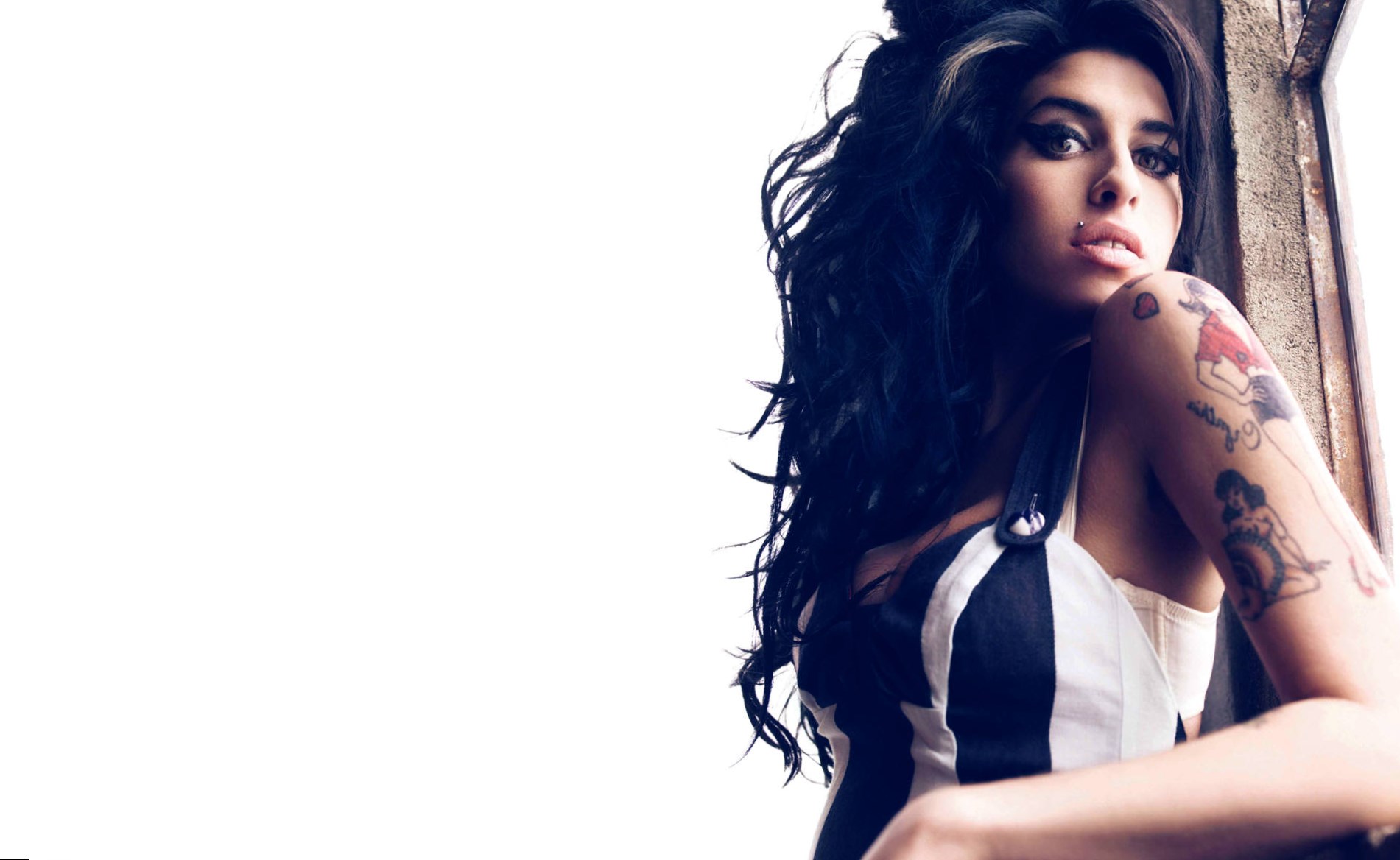 Amy Winehouse Højde, vægt, alder, kropsstatistik