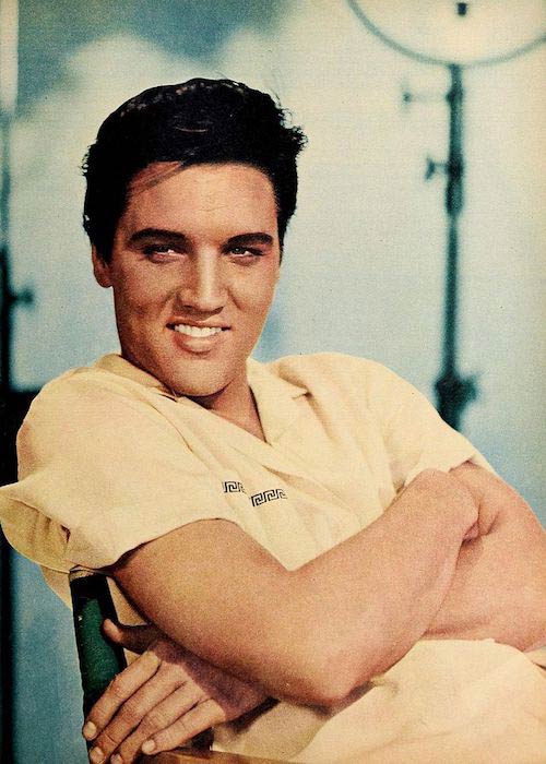 Elvis Presley v čase, keď sa v roku 1958 chystal vstúpiť do armády