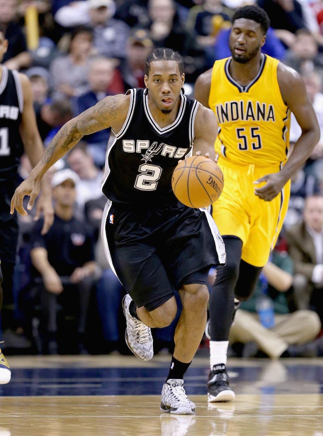 Kawhi Leonard i aktion under en kamp mellem San Antonio Spurs og Indiana Pacers den 9. februar 2015