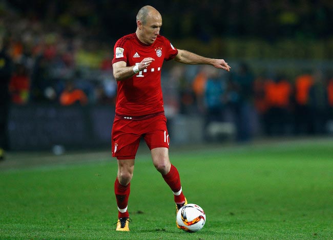 Arjen Robben v akcii proti Borussii Dortmund v Signal Iduna Park 5. marca 2016 v Dortmunde v Nemecku