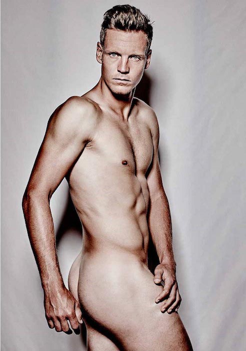 Tomas Berdych helt nøgen under et fotoshoot for ESPN