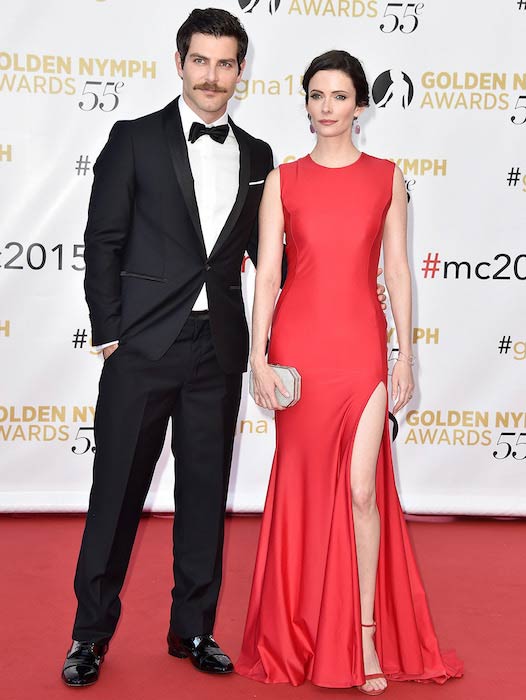 David Giuntoli med forlovede Elizabeth Tulloch ved afslutningsceremonien for den 55. Monte Carlo tv-festival i Monaco i juni 2015