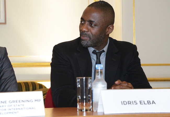 Idris Elba under konferencen 'Besejre ebola i Sierra Leone' i 2014