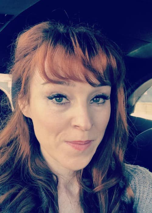 Ruth Connell i en selfie i april 2018