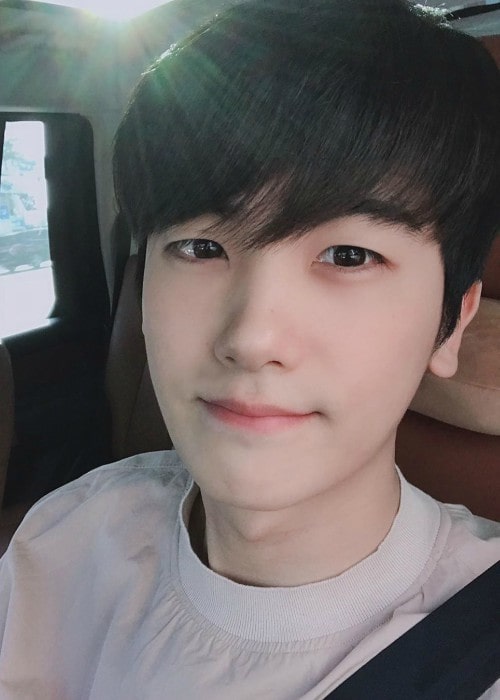 Park Hyung-sik i en Instagram-selfie som set i maj 2019