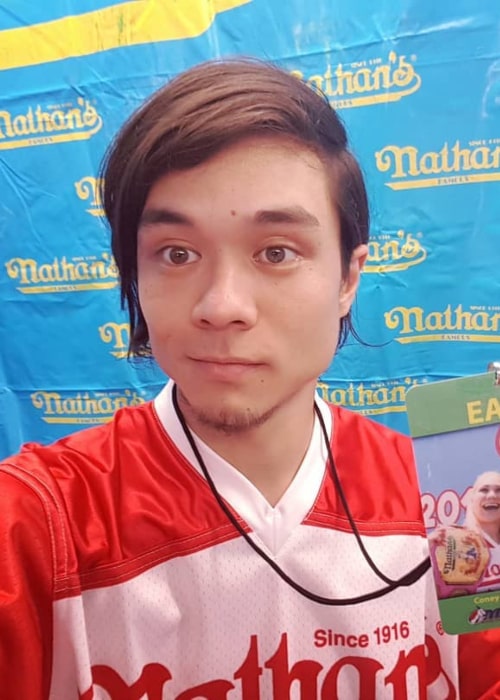 Matt Stonie na instagramovej selfie z júla 2018