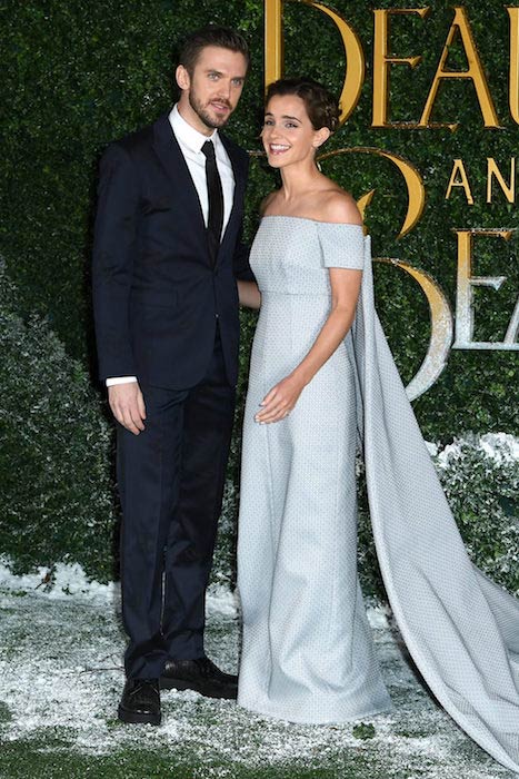 Dan Stevens med co-star Emma Watson i Spencer House, London til premieren på Beauty and the Beast i februar 2017