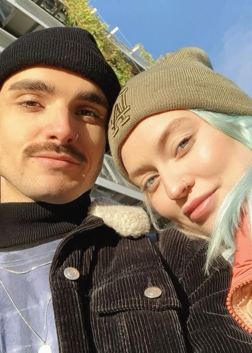 Naomi Jon som set i en selfie taget med sin nære ven Vincent i december 2019