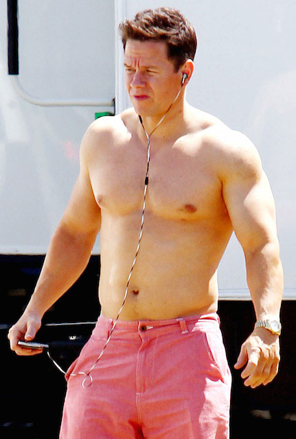 Mark Wahlberg uten skjorter