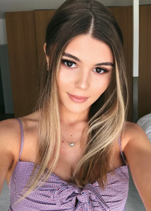 Olivia Jade Giannulli i en selfie, der retfærdiggjorde sin fortryllende skønhed i marts 2017