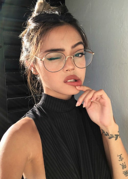 Lily Maymac selfiessä kesäkuussa 2018 nähtynä