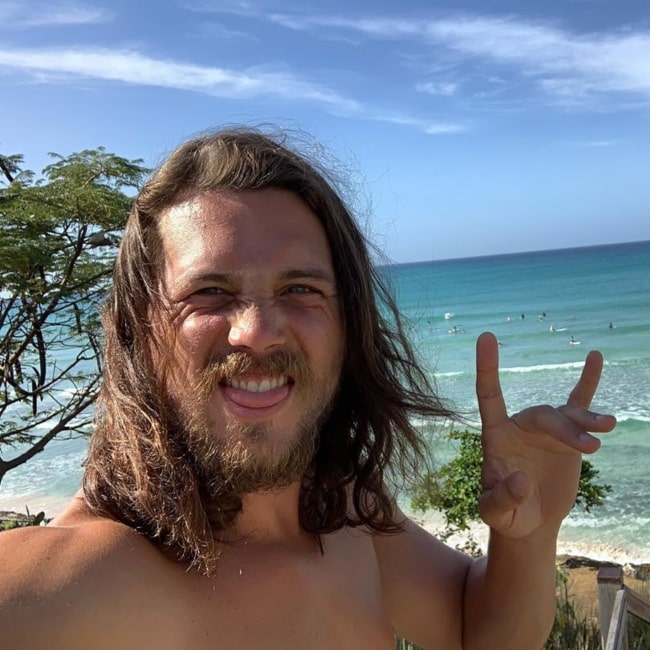 Ο Ben Robson όπως φαίνεται σε μια selfie που τραβήχτηκε στην παραλία τον Δεκέμβριο του 2019