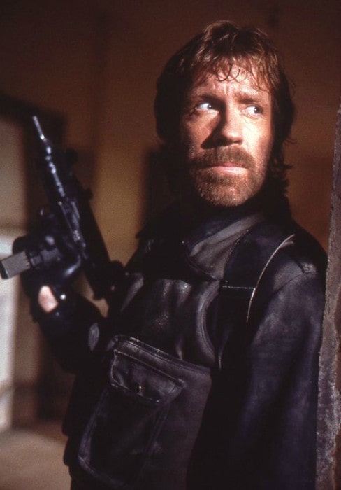 Chuck Norris elokuvassa The Delta Force (1986)