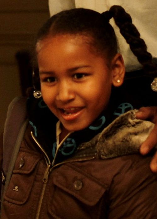 Sasha Obama ensimmäisenä koulupäivänä vuonna 2009