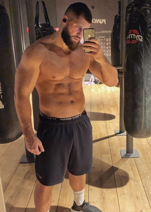 Florian Munteanu sett på en selfie tatt under treningen i januar 2020